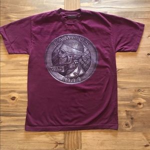 Famous maroon graphic t-shirt. Sz. M